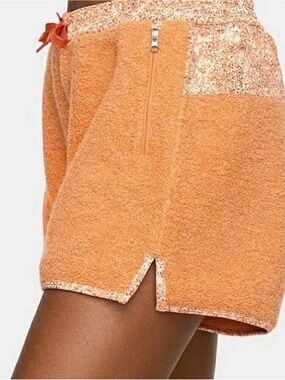 Outdoor Voices Megafleece Shorts XS